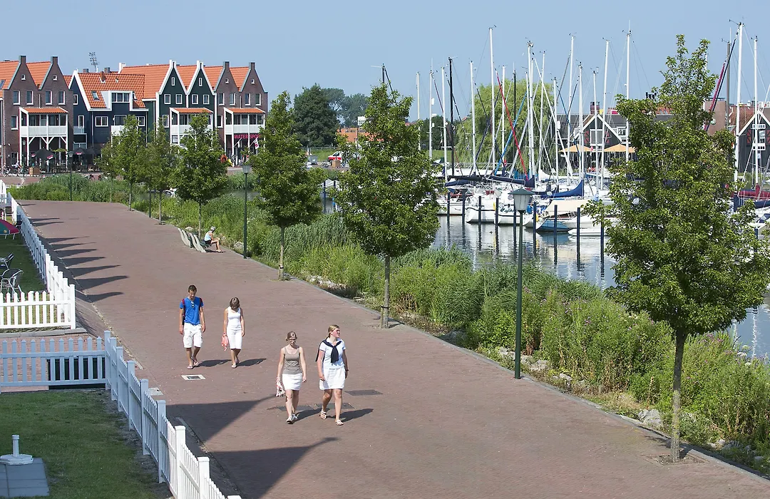 Roompot Hotel Marinapark Volendam-1