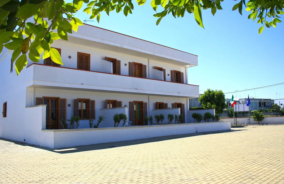 Residence Tre Palme - Localo-1