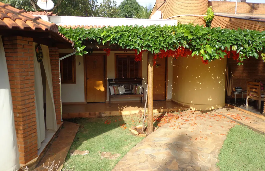Hotel Pousada Chalé das Flores-1