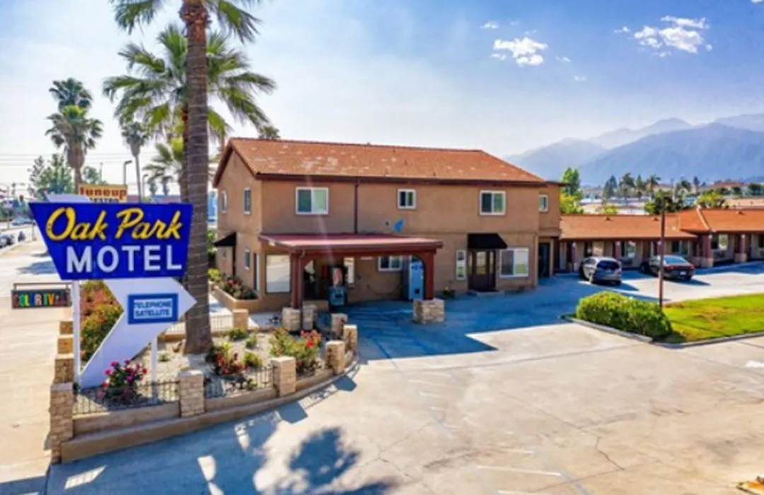 Oak Park Motel-1