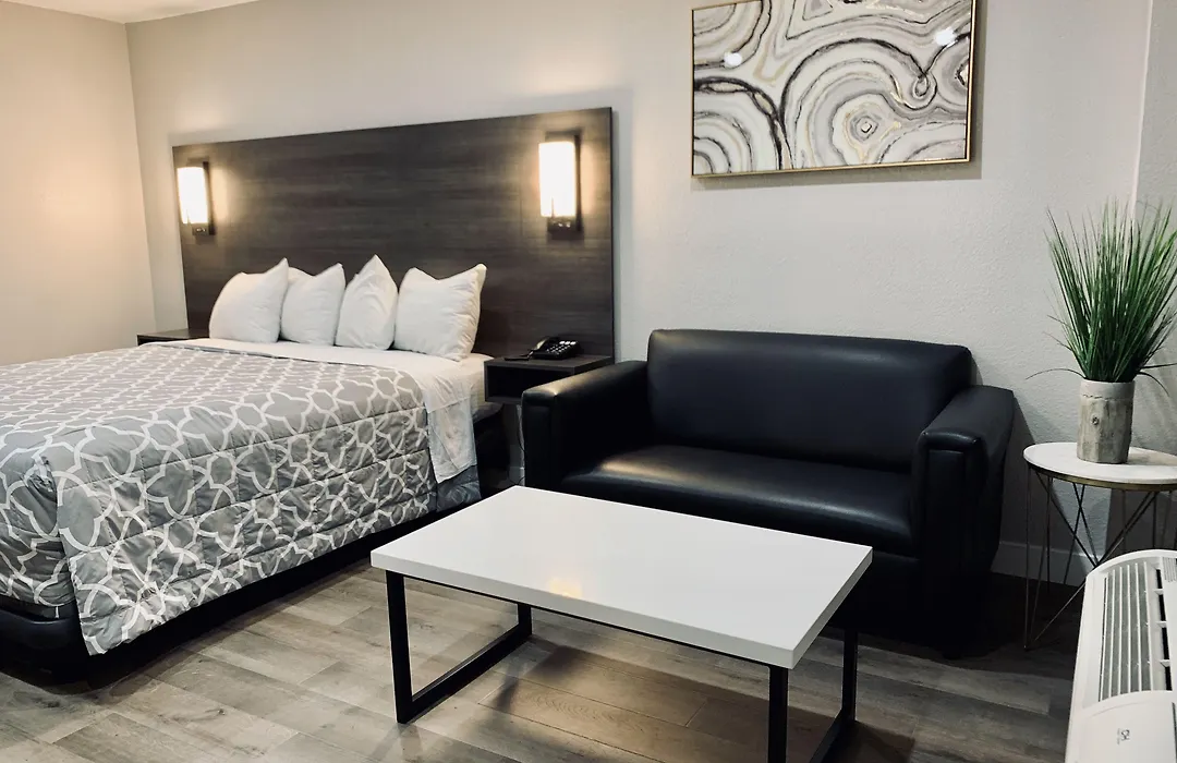 Sakura Inn (Adults Only)-1