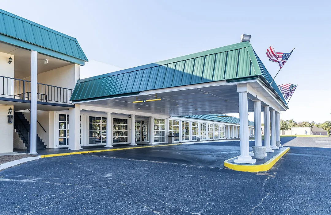 Dothan National Golf Club And Hotel-1