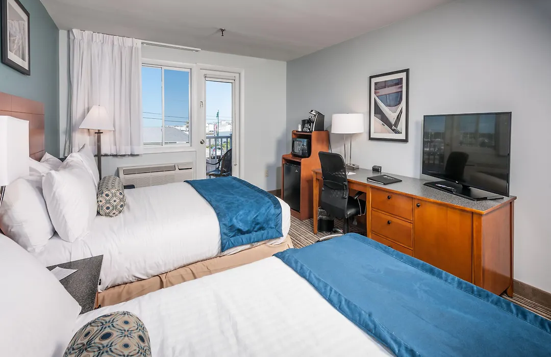 Rockland Harbor Hotel-1