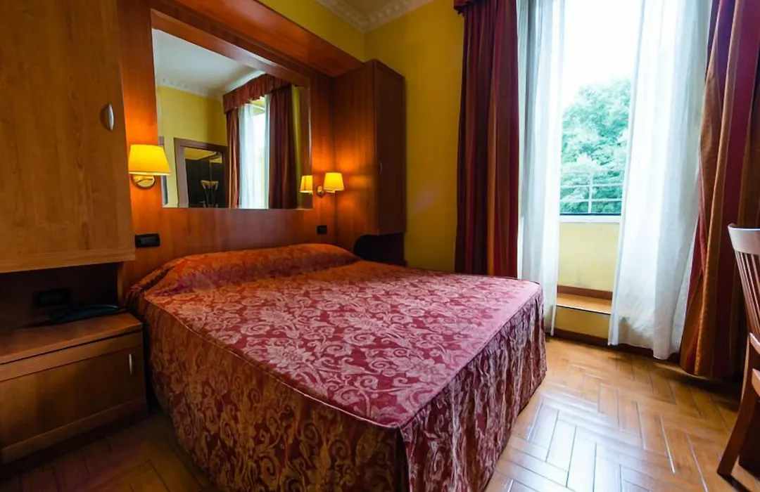 Hotel Lella-1