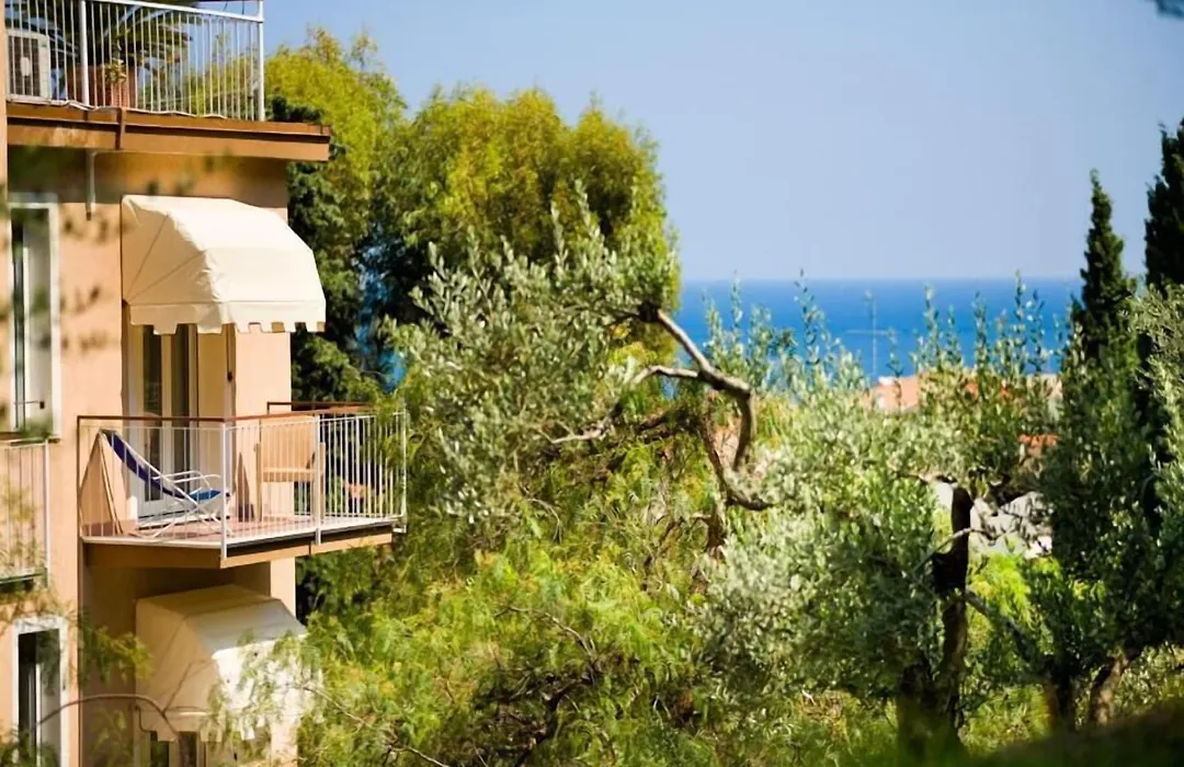 Hotel Mediterraneo-1
