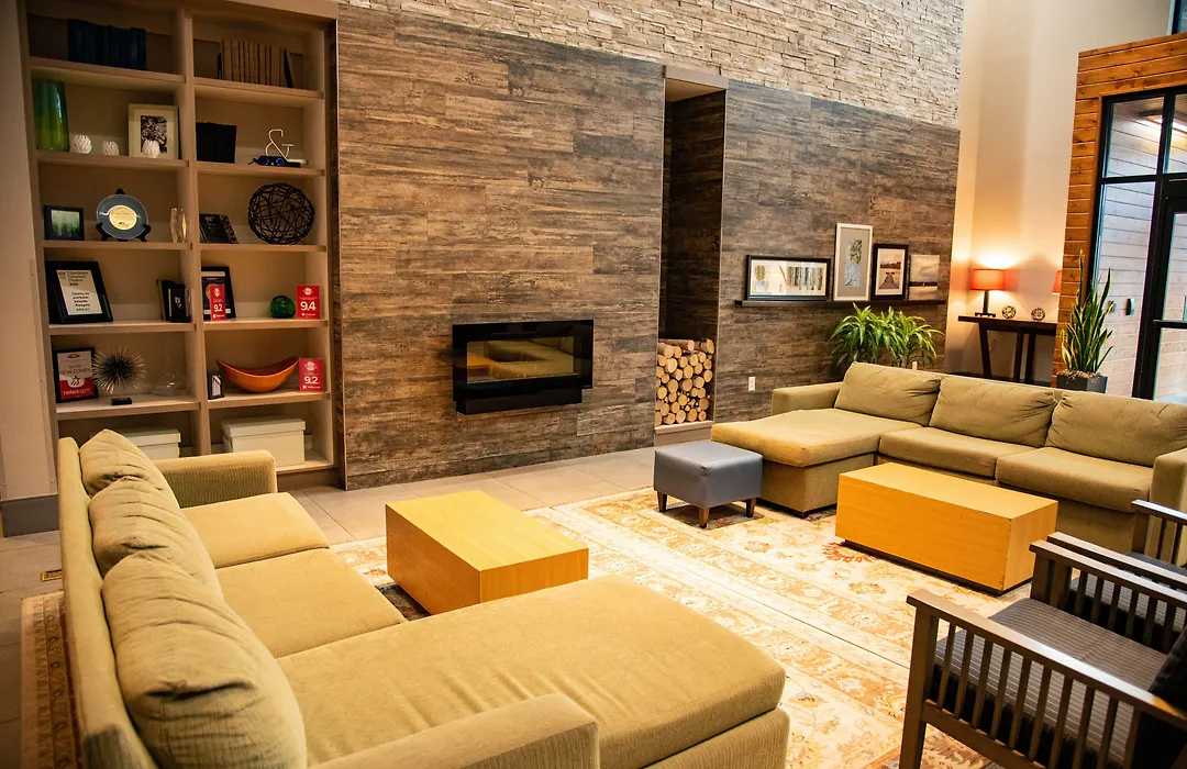 Country Inn & Suites By Radisson Asheville River Arts District-1