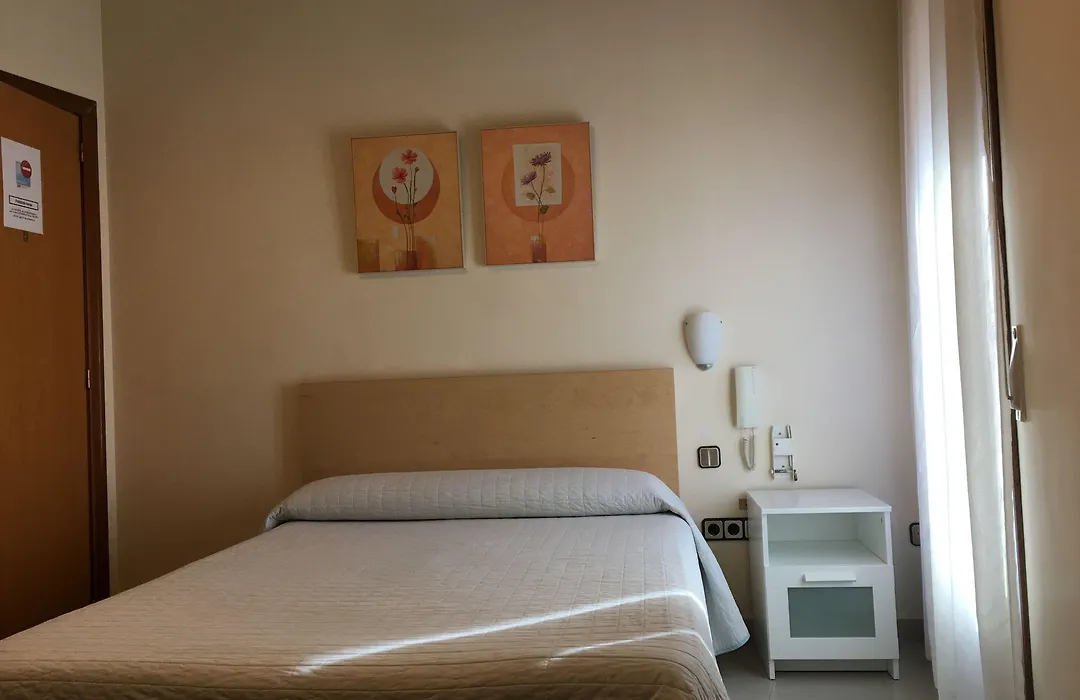 Hostal Cervantes-1