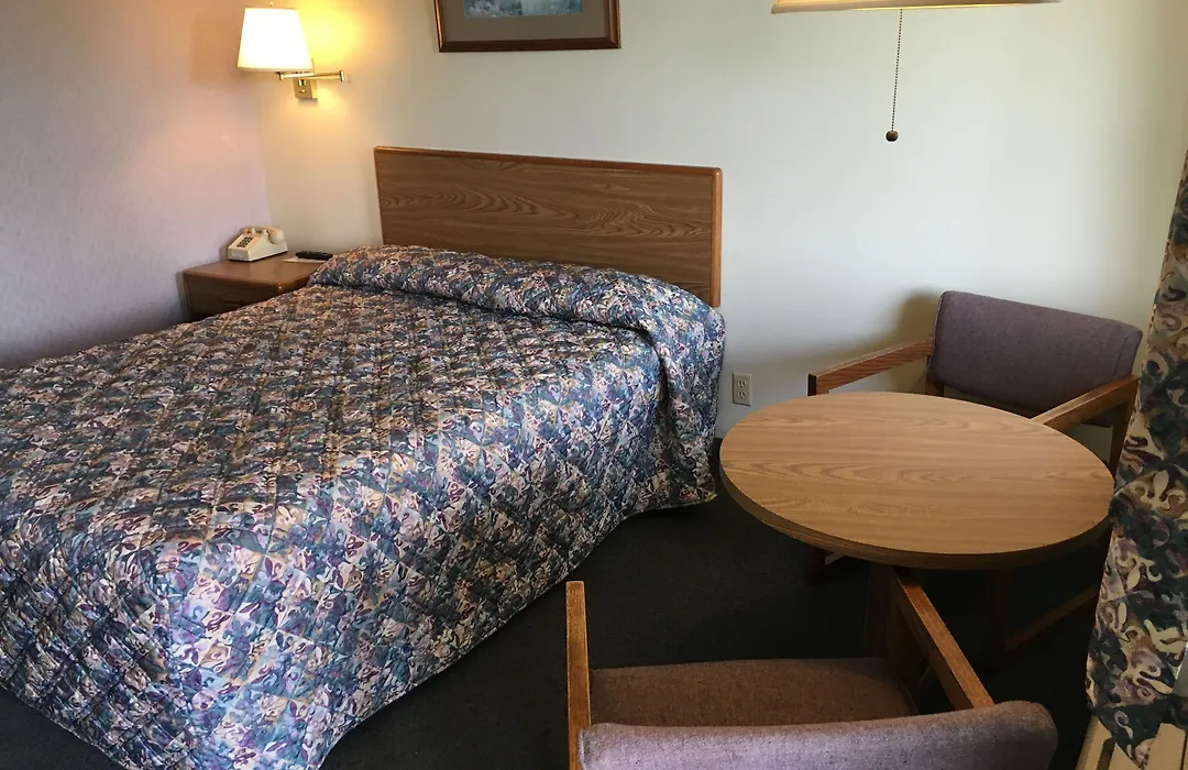Salt Creek Inn-1