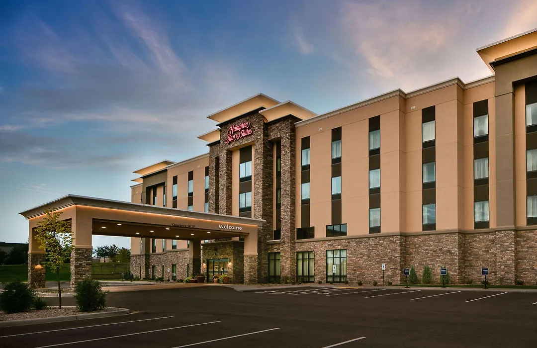 Hampton Inn & Suites-Hudson Wisconsin-1