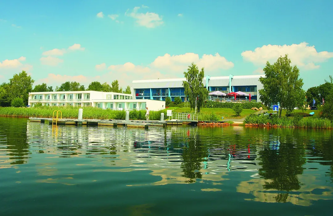 Strandhotel Senftenberger See-1