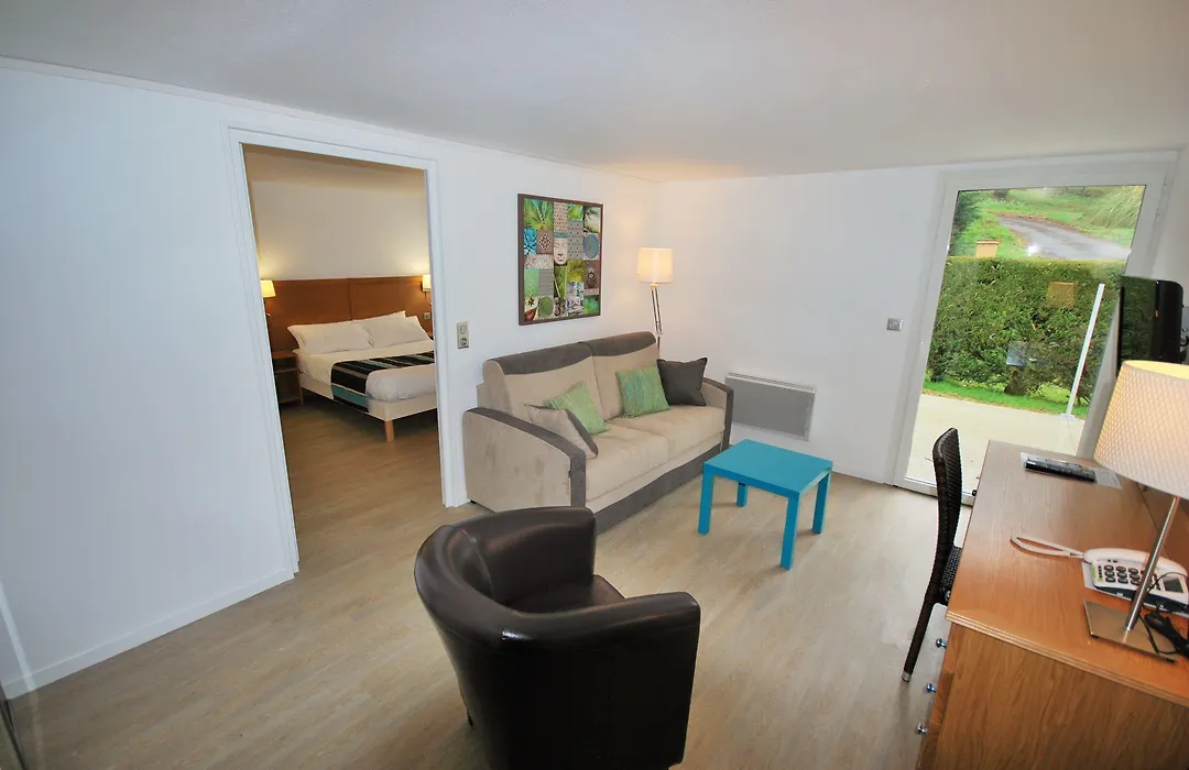 Hotel Le Relais Des Champs-1
