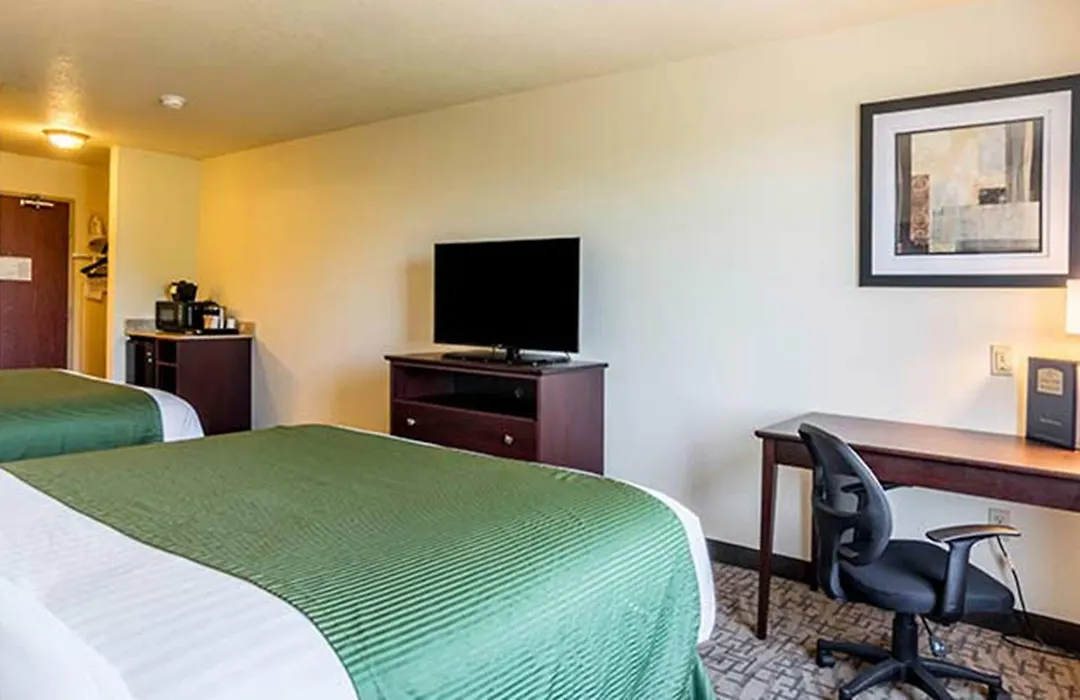 Cobblestone Hotel & Suites - Erie-1