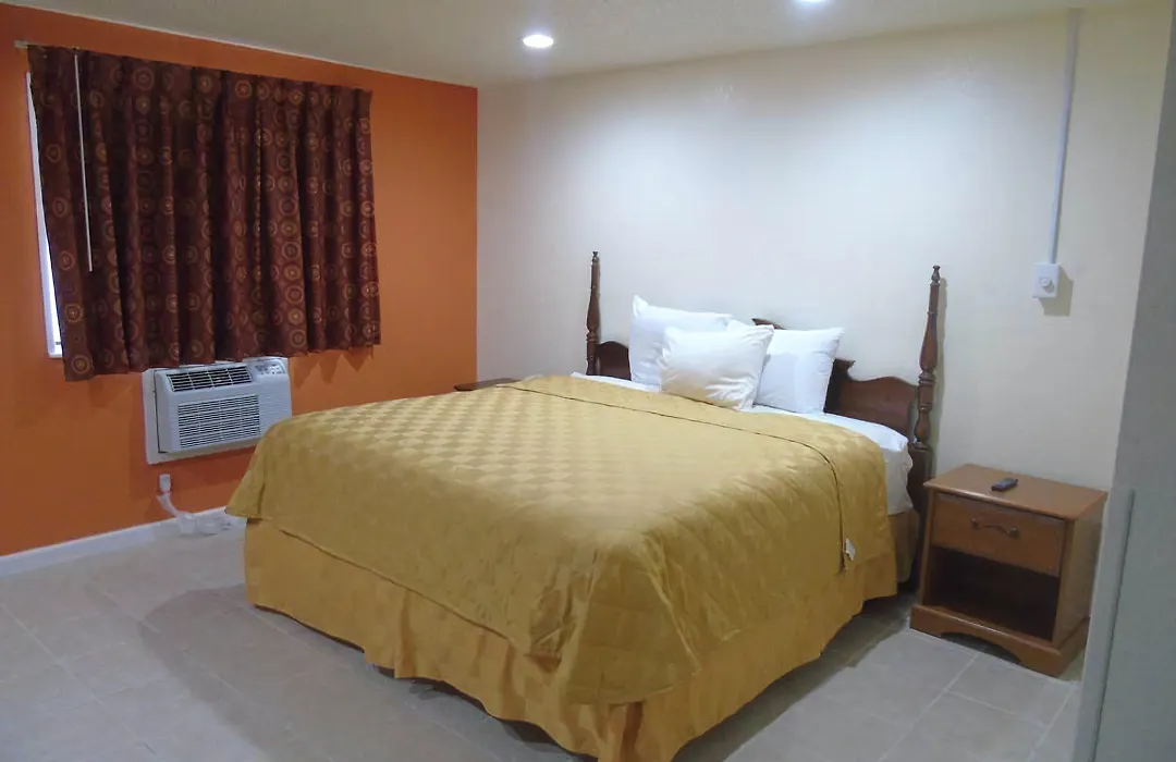 Americas Express Inn Rocky Mount-1