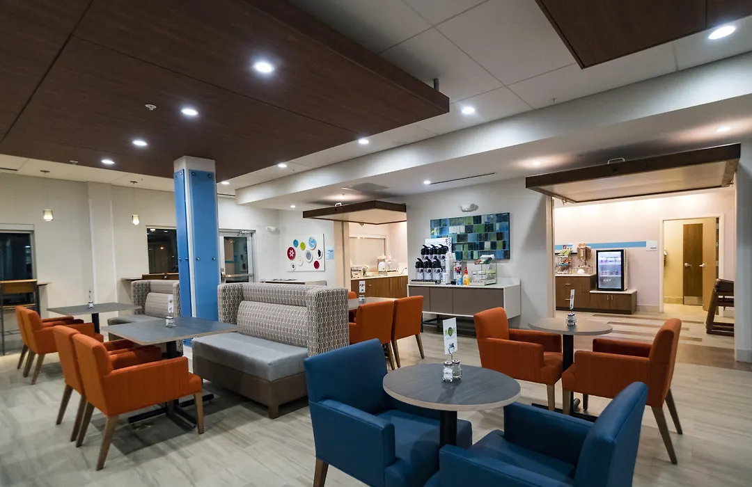 Holiday Inn Express & Suites - Southaven Central - Memphis By Ihg-1