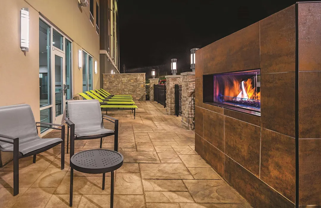 La Quinta Inn & Suites By Wyndham Cleveland Near Lee Univ-1