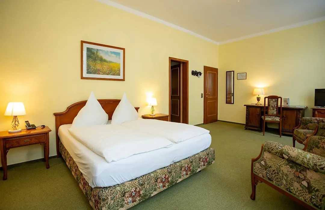 Hotel Alexandra-1