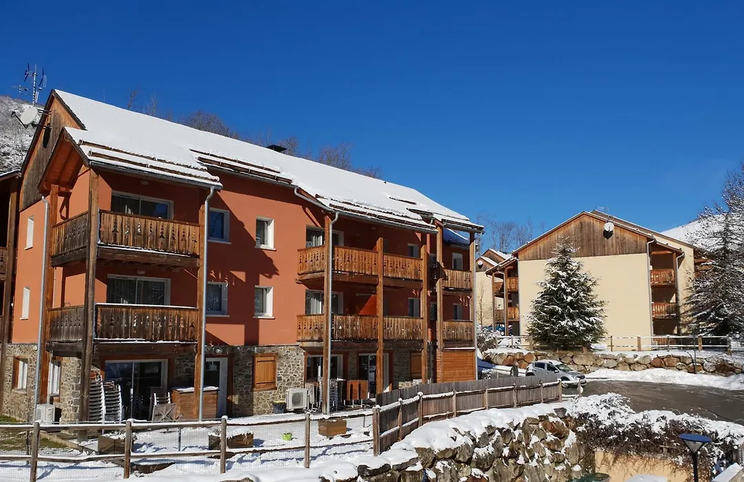 Domaine de la Vallée d'Ax-1