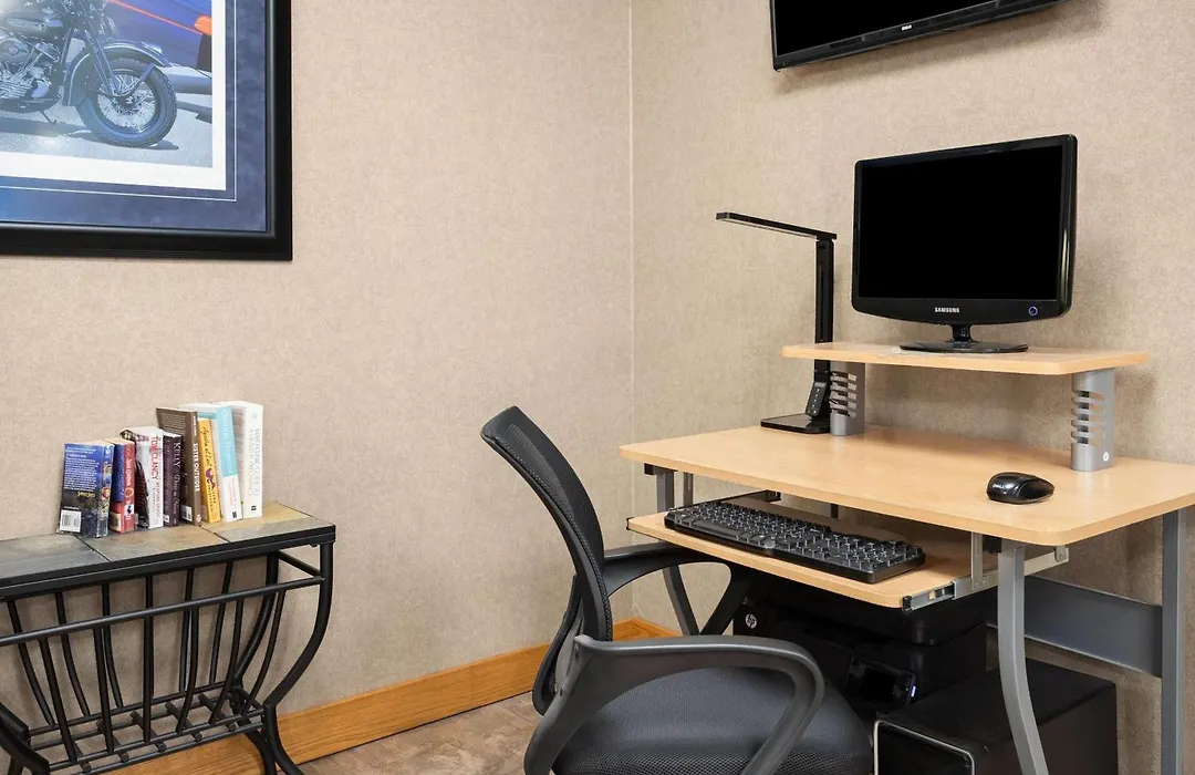 Days Inn By Wyndham Spearfish-1