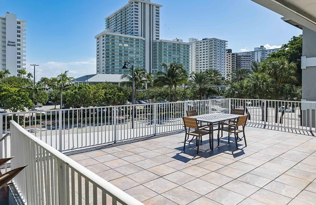 Ocean Reef Hotel-1