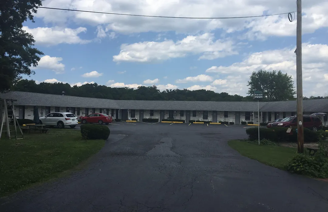 Blue Sky Motel-1