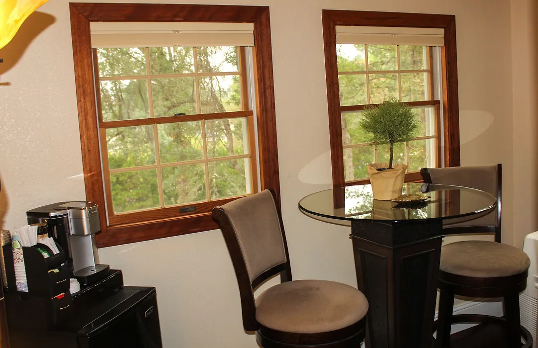 Hope Inn Redding-1