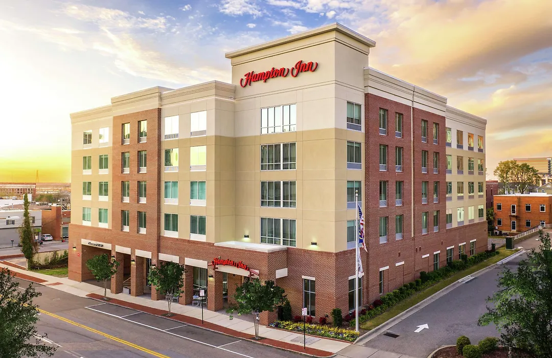 Hampton Inn Wilmington Downtown-1