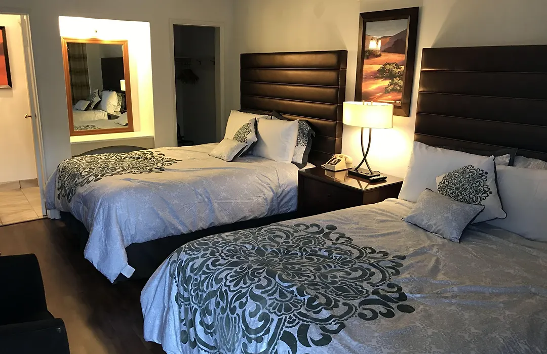 Discovery Inn-1