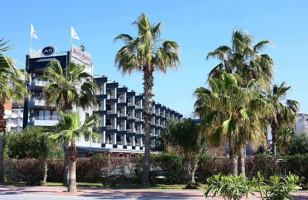 A11 Hotel Obakoey-1