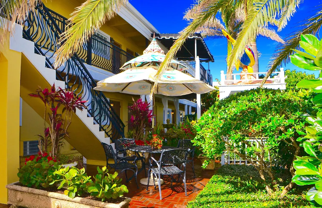 Sea Turtle Inn-1