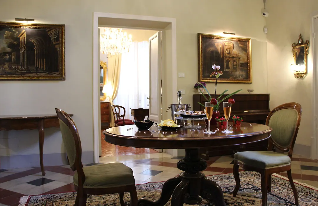 Residenza d'Epoca Palazzo Borghesi-1