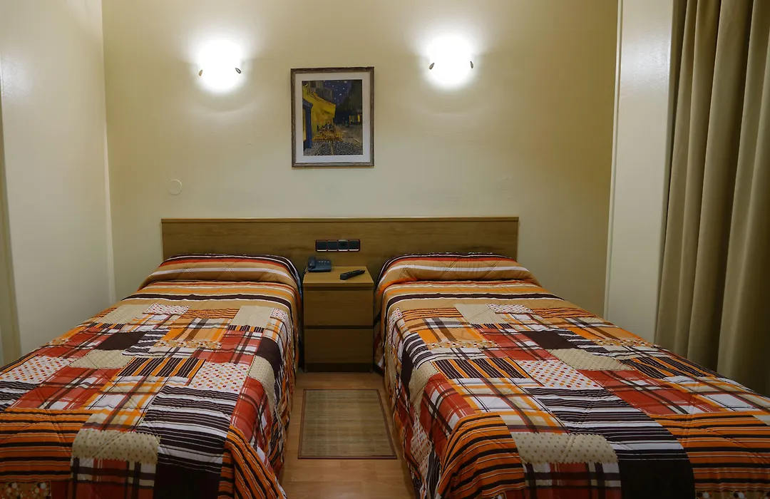 Hotel Esplugues-1