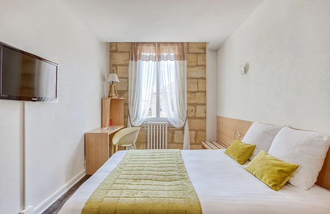 Logis Hotel - Hotel Des Voyageurs-1