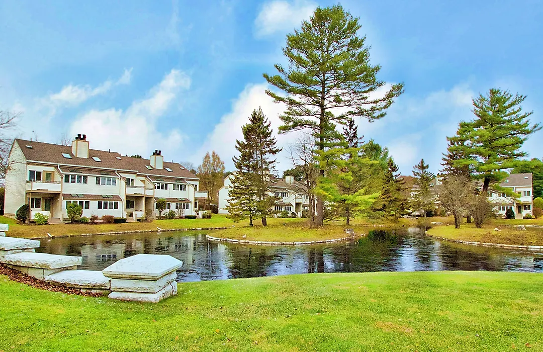 The Ponds At Foxhollow-1