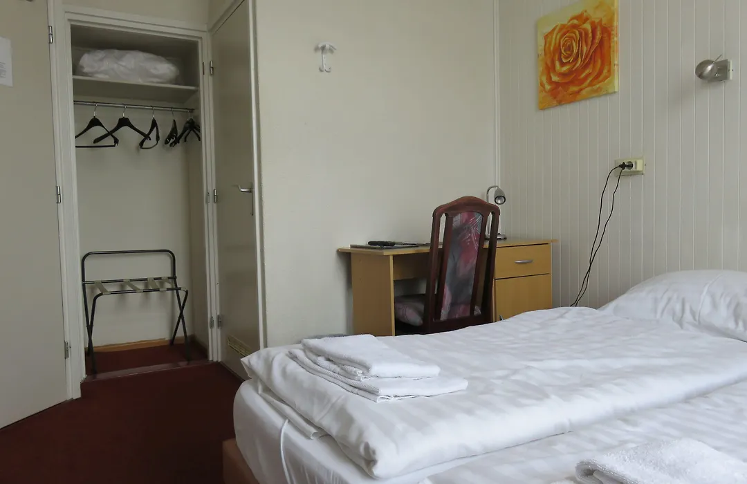 Hotel American-1