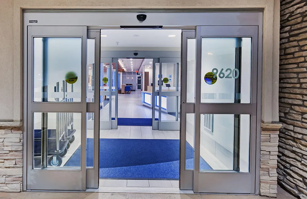 Holiday Inn Express & Suites - Lenexa - Overland Park Area By Ihg-1