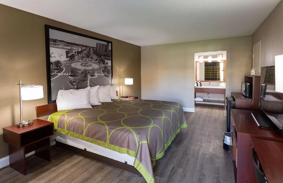 Super 8 By Wyndham Goldsboro-1