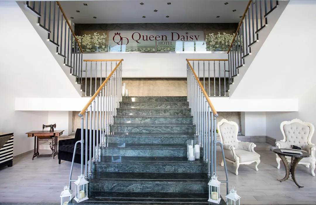 Hotel Queen Daisy-1