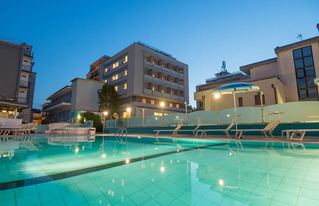 Hotel Ras-1