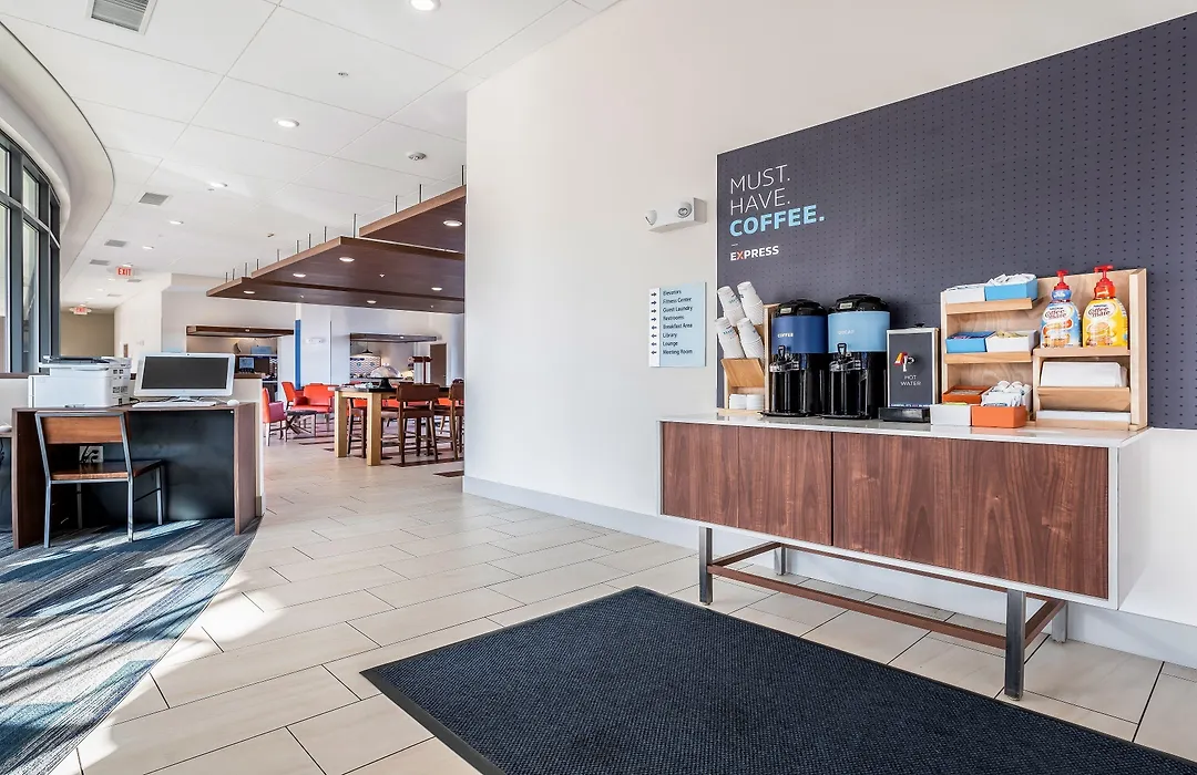 Holiday Inn Express & Suites Platteville By Ihg-1