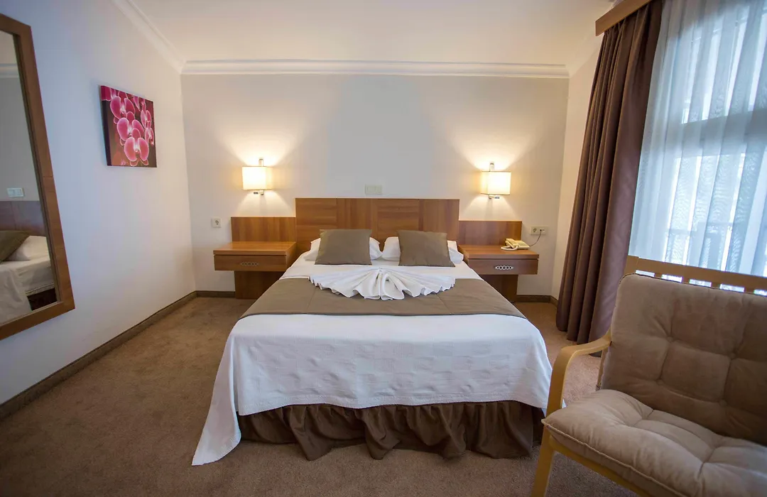 Melis Hotel Kusadasi-1