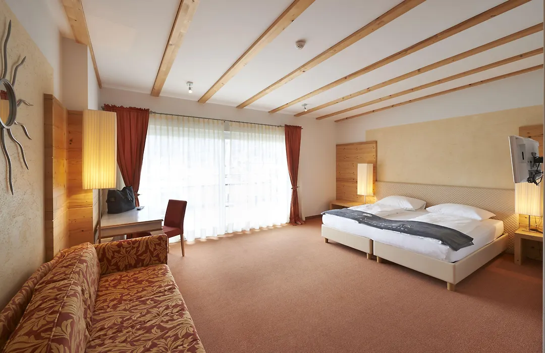 Vegan Hotel La Vimea (Adults Only)-1