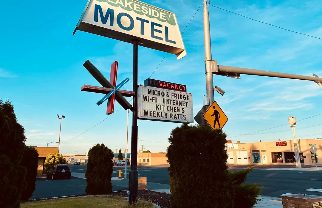 Lakeside Motel-1