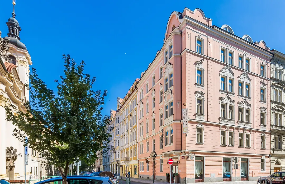 Hotel Caruso Old Town-1