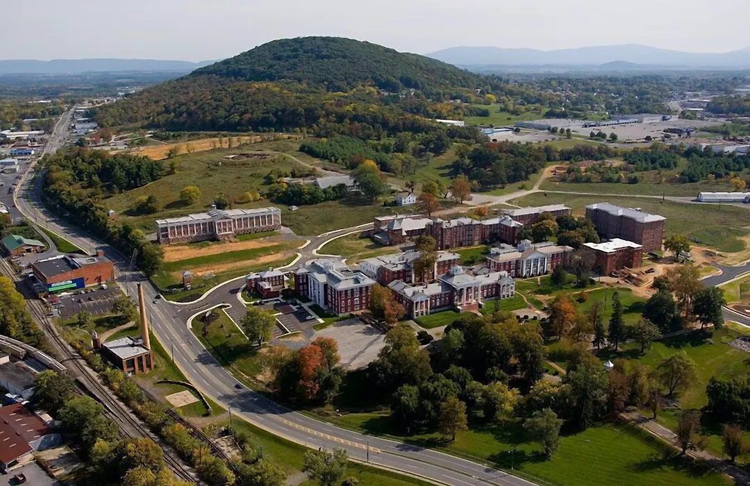 The Blackburn Inn And Conference Center-1