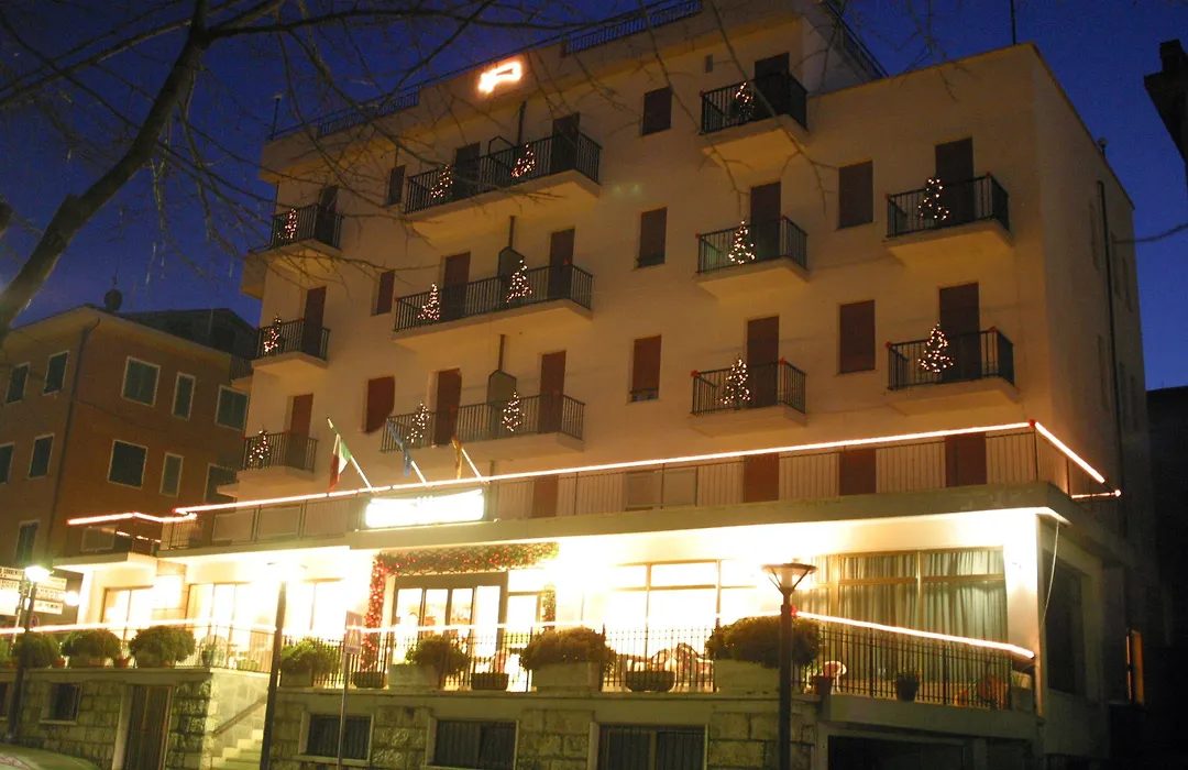 Hotel Monica-1