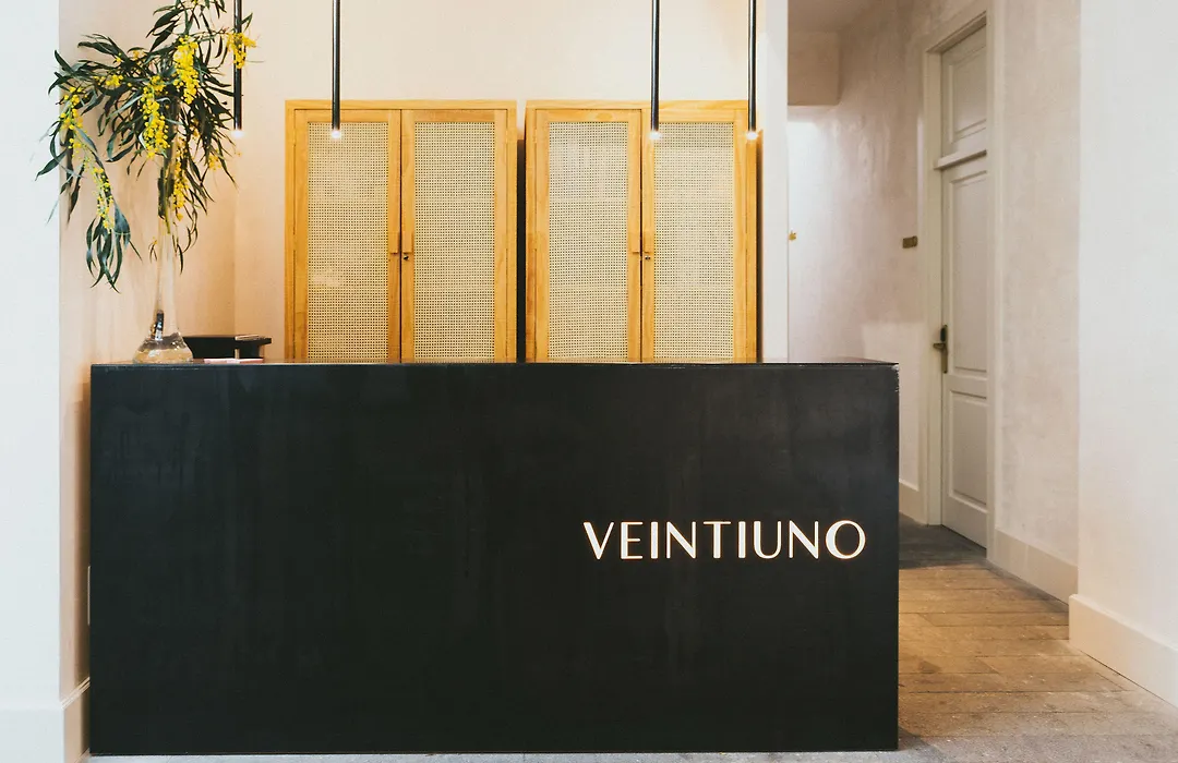 Veintiuno Emblematic Hotels By Airnest (Adults Only)-1