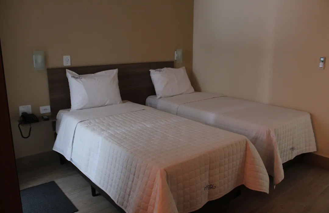 Hotel Infinity-1