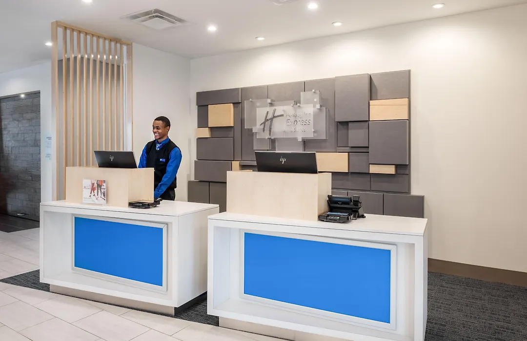 Holiday Inn Express & Suites St. Louis - Chesterfield By Ihg-1