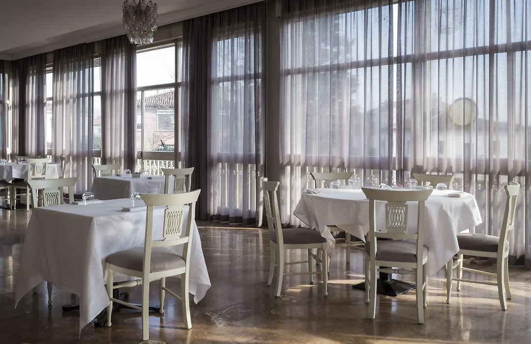 Hotel Beatrice-1