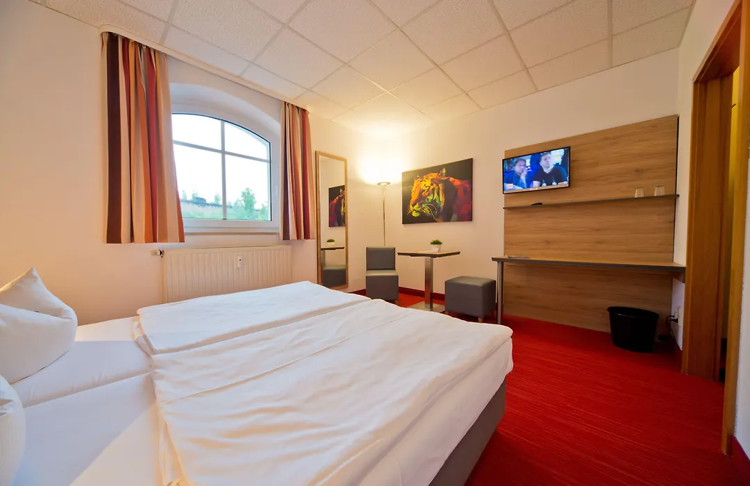 City Hotel-1